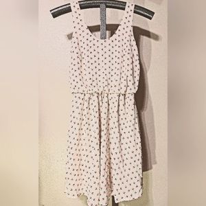 Adorable White with tulips mini dress size Small